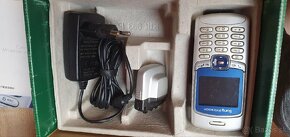 Sony Ericsson T230 - 2