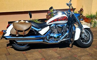 Suzuki Intruder VLR 1800 - 2