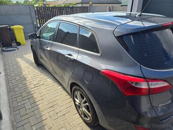 Predam Hyundai i30 CW 1.6i CRDi Style 99275 km 2016 - 2