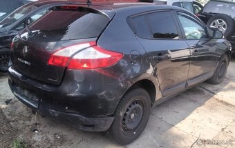 Renault Megane Grandtour III 1.6 2010 predám PIATE DVERE, NÁ - 2
