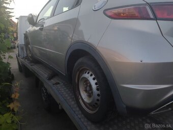 Rozpredam civic 2009 1,8vtec - 2