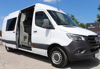 Mercedes-Benz Sprinter 317 CDI Standard L2H2 RWD A/T - 2