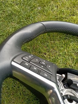 predam volant nissan Qashqai J11 original - 2