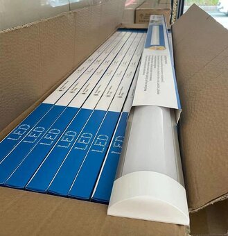 Predám LED Svetlá úplne nové zabalene 120CM 120W 6500k - 2