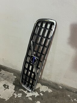 Volvo XC90 predná maska 2008 - 2