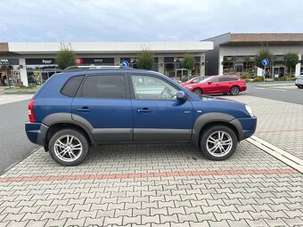 Hyundai Tucson 2.0 CRDi 103kw po 1maj v ČR NAVI - 2