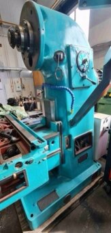 Generálně opravená frézka FA 3 U z roku 2025 - 2