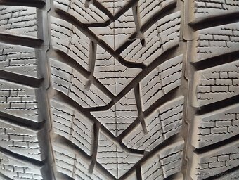 225/40 R18 92 zimné pneumatiky Dunlop - 2