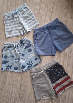 Detské kraťasy veľkosť 110 a 116 - 2
