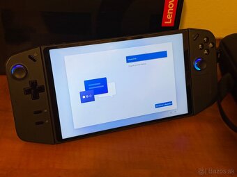 Lenovo Legion Go – 8.8" WQXGA, Ryzen Z1 Extreme, 16 GB RAM, - 2