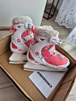 Dievčenské nastaviteľné korčule - 2