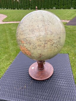 starožitny globus Berlín -Lichterfelde - 2