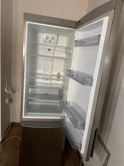 Predam chladnicku Whirpool - 2