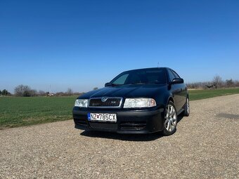 Skoda Oktavia RS 1.8t - 2