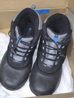 Veľ. 39 - snehule Columbia - 2