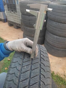 195/60R15C  Barum  Snowanis2 - 2