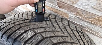 Predám zimné pneumatiky Yokohama 205/55 r16 - 2