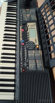 Yamaha portatone - 2