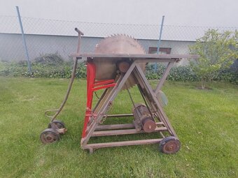 Predám cirkular s kosom a stolom - 2