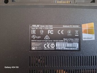 Asus F550V - 2