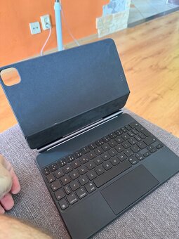 Apple magis keybord pre iPad Pro 11 - 2
