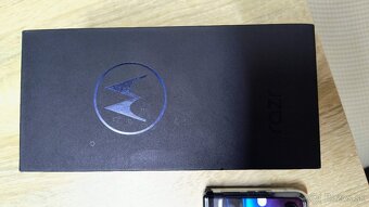 Motorola razr 40 ultra - 2
