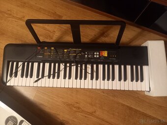 Keyboard Yamaha bez dynamiky - 2