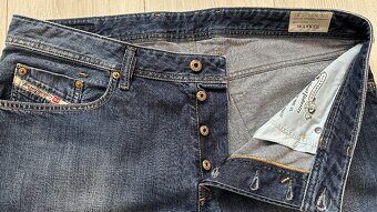 Pánske,kvalitné džínsy DIESEL - veľkosť 36/32 - 2