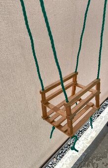 Detska drevena hojdacka - 2