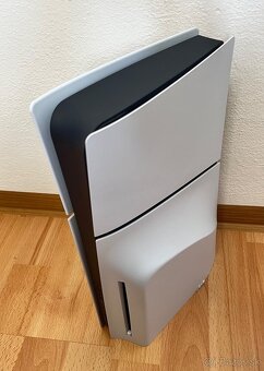 Predám Playstation 5 Slim Digital Edition - 2