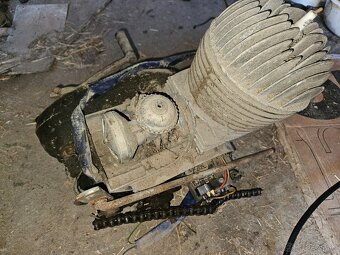 Motor jawa - 2