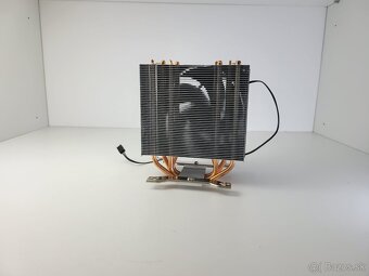Chladič s ventilátorom Arctic P12 - 2
