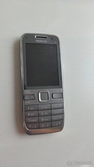Predam Nokia E52 - 2