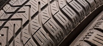 Predám 4ks jazdené zimné 205/55r16-91H Pirelli - 2
