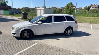 Predám Opel astra combi H 1.6i 85kw rok 2009 - 2