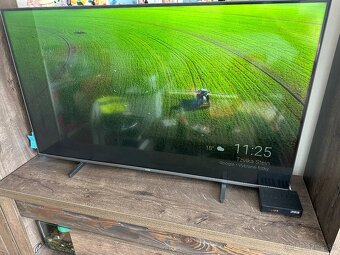 Predám Philips smart tv 140cm - 2