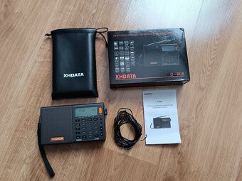 XHDATA D-808 - 2