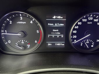 Predam hyundai i30 1.6 nafta - 2
