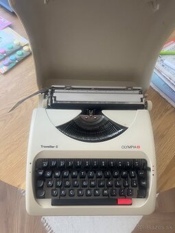 Olympia písací stroj - 2