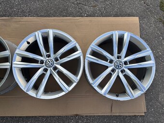 5x112 R18 VW Dartford Rline Passat - 2