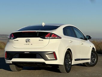 Hyundai Ioniq Berline Electric 39 kWh Hatchback 88kw 51TKM - 2