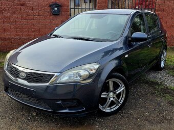 Kia Ceed 1.4 CVVT • Facelift 2011 • 172 tisíc KM • Nová STK - 2
