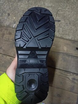 Pracovná obuv – veľkosť 42 - 2