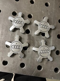 Krytky kolies audi - 2