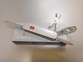 Victorinox Cigsr Cutter Silver - 0.6580.16 - 2