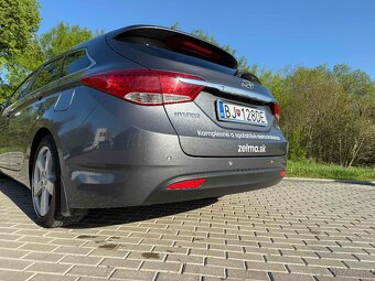 Predám Hyundai i 40 CW 1.7CRDi automat - 2