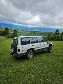 Mitsubishi pajero 1 - 2