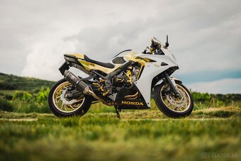 HONDA CBR 650FA - 2