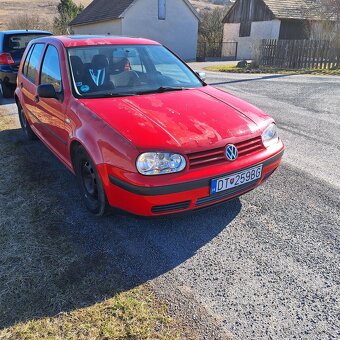 VW Golf IV 1.6 74kw na nahradne diely v celku - 2