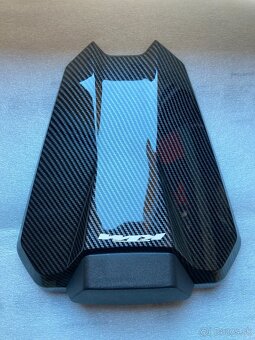 Kryt sedla KTM SUPERDUKE 1290 generace 3. - 2